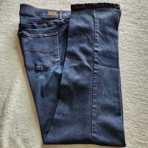 Lee Straight leg, Mid-rise Jeans, size 18